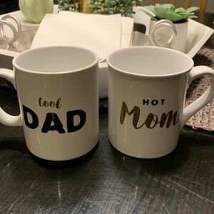 Hot Mom and Cool Dad Mug Set NEW